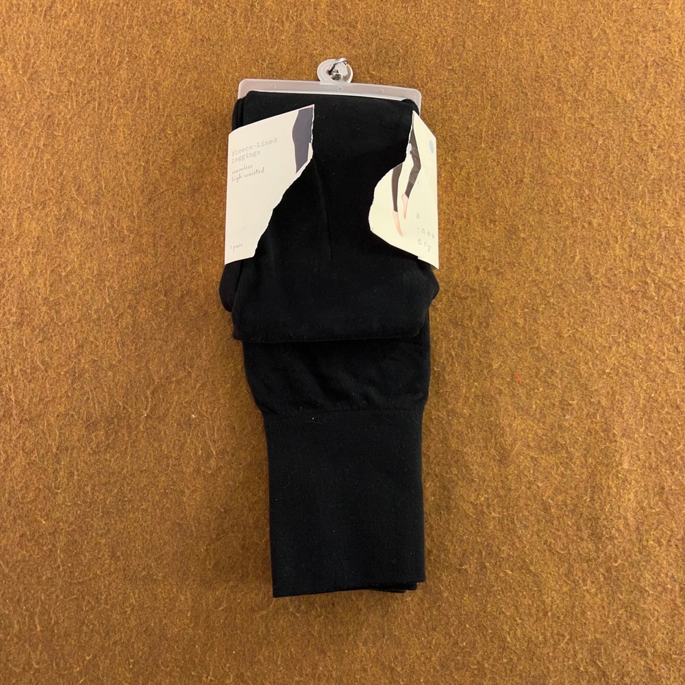 A New Day Women L/XL Black Fleece-Lined Seamless High Waisted Leggings NWT
